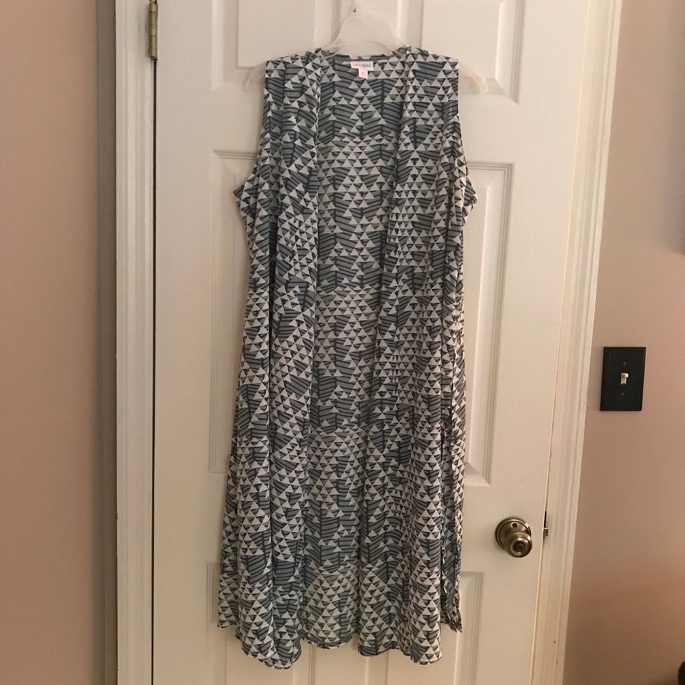 LulaRoe Joy - EUC - Medium